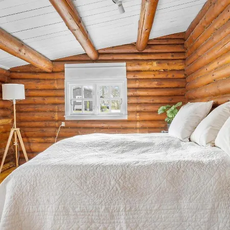 4 Person In Frederiksvaerk-by Traum *